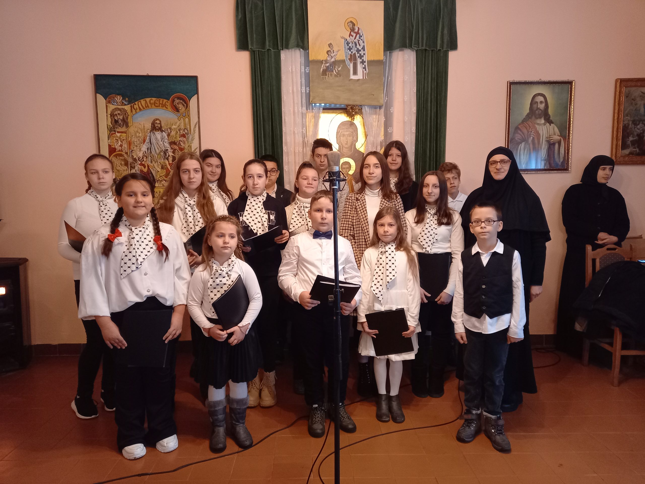 Црквени хор манастира Велућа -Вавадење